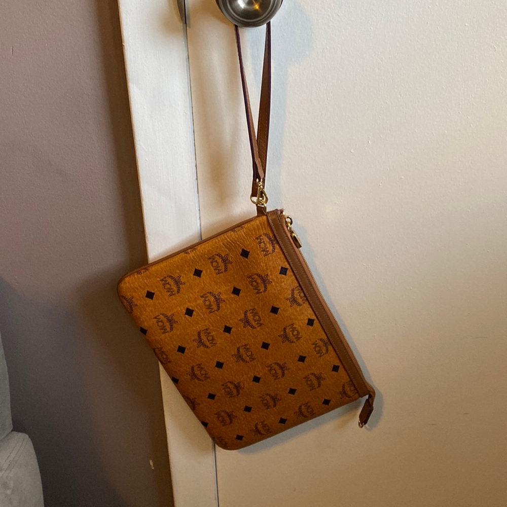 MCM clutch